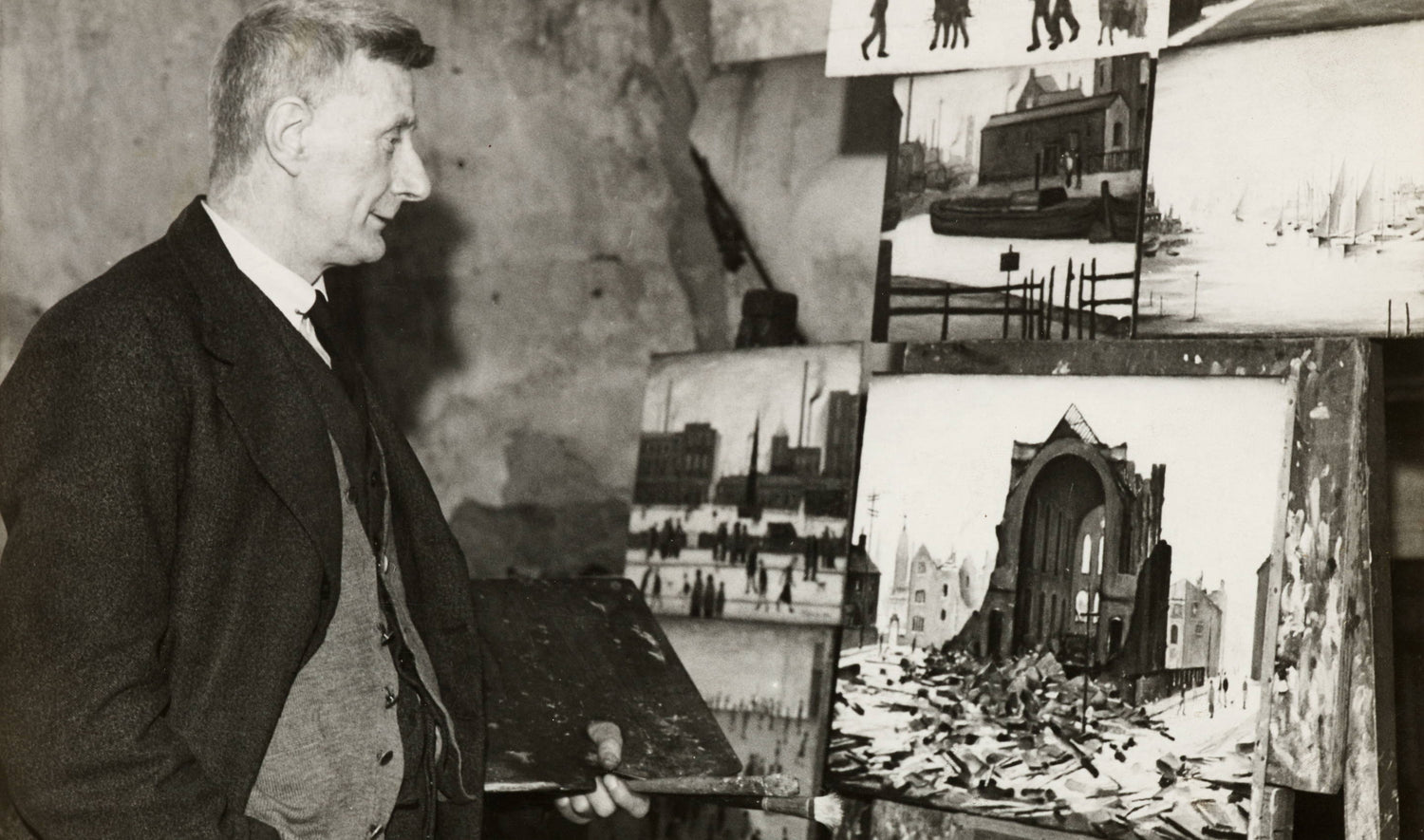 A Tribute To
L.S. Lowry