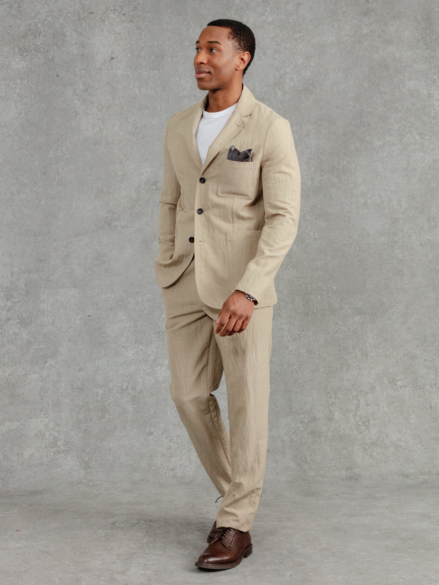 The Belgravia Blazer Sand