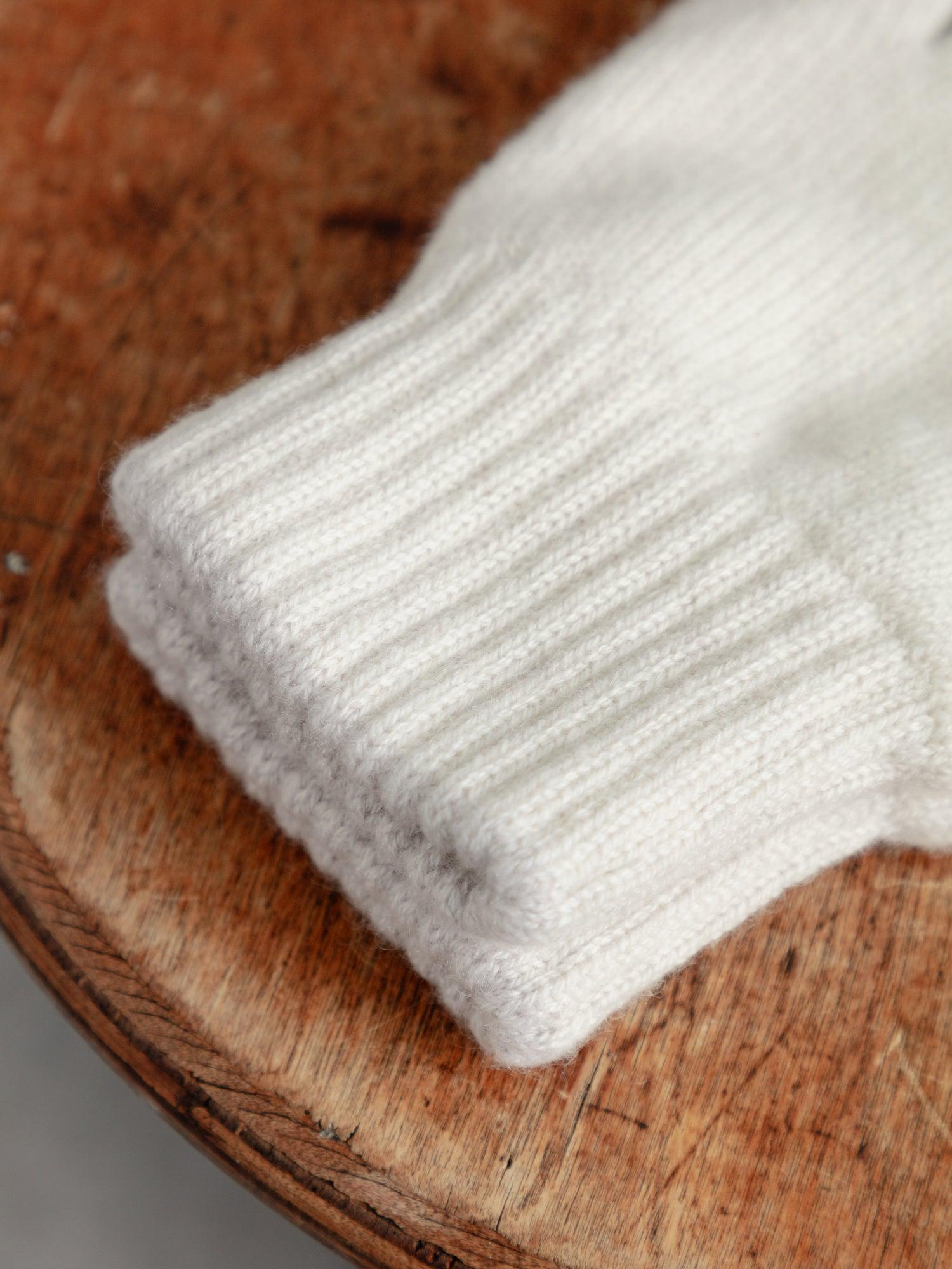 Flake White